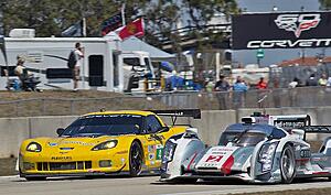 My pics from 12 hours of Sebring-2zan5cd.jpg